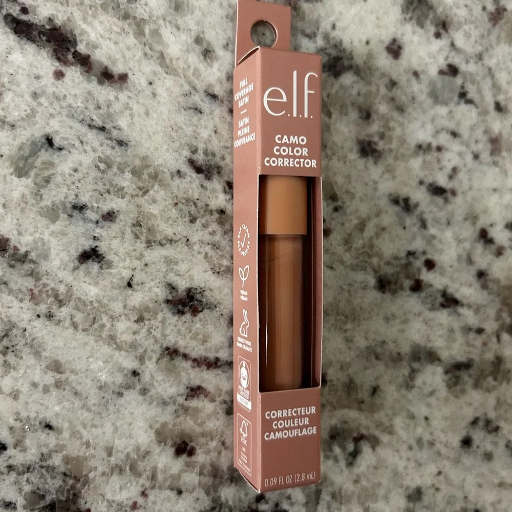 ✨FREE GIFT✨Add to Any Order! e.l.f. Camo Concealer